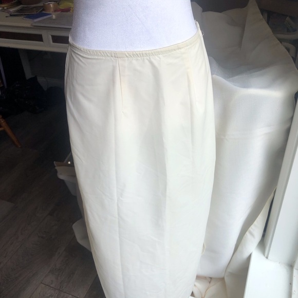 Vintage 1960s Tricot Candlelight Half Slip by Kayser Size Medium Made in USA - Picture 4 of 8